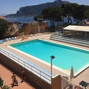 https://appartamento-ashur-mondello.palermohotels.org